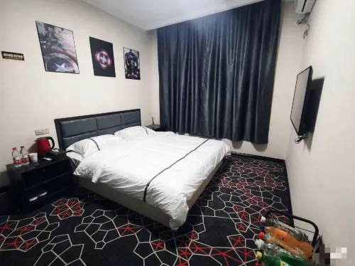 Jiaozuo Manwei Theme Hotel - Inns