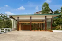 Palette Hotel Pondokan Tjiburial - parcheggio