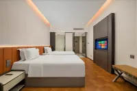 Yisi Hotel (Anji Yingbin Avenue Jiuzhou Changshuo Plaza) - 4-Star
