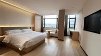 Longchuan Jiarui Hotel - 2 ดาว