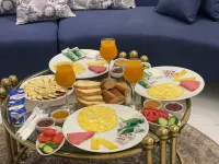 Atlantis Hotel - Boutique Stay Hotel dekat Alun-alun Tahrir