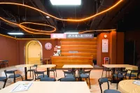 Pomegranate Dream Hostel (Guangzhou Taigucang Fenghuang Xincun Subway Station) - Bar