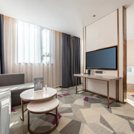 Lavande Hotel (Taixing Huangqiao Dadiyumengcheng Park Branch)
