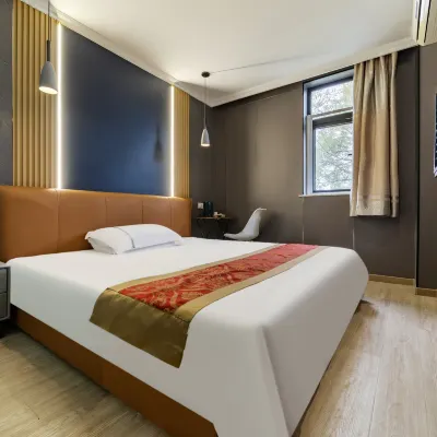 Aidu Hotel (Nanhui University Town) Hoteles cerca de Shanghai Industry and Commerce Foreign Language College South Campus
