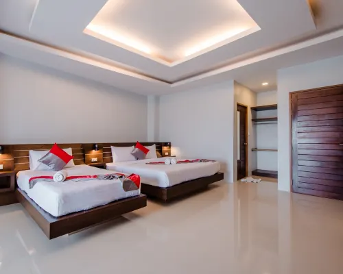 Lanta Ray Bay Hotel Hotels near Mai Kaew