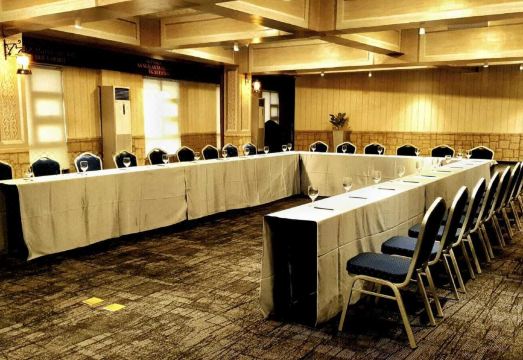 세부 퀸센테니얼 호텔 외부 전경