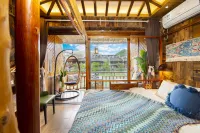 Mountain Rain River View Hote - Inns