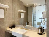 Hanshe Ligong Hotel (China Textile City Keqiao Ancient Town) - Dağ Manzaralı