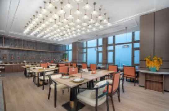 โรงแรมเมซง นิว เซ็นทูรี่ เซียชาน จ้านเจียง