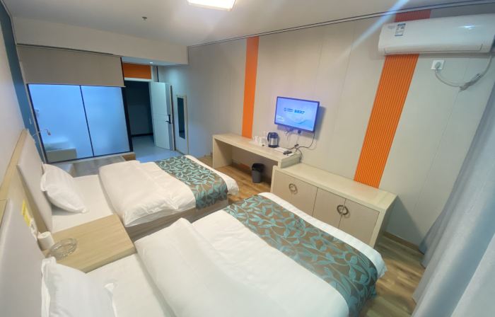 Sunshine Hotel