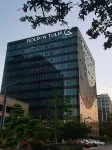 Golden Tulip Hotel (Shanghai National Convention and Exhibition Center Store) Hoteller i Qingpu District