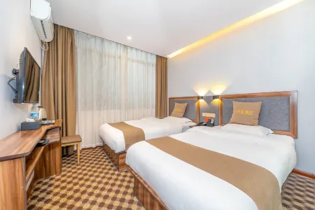 Home Inn Huaying Hotel (Guilin High Speed Railway North Station)