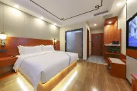 Elong R.YUN Hotel (Wulanchabu Zhiye Railway Station)
