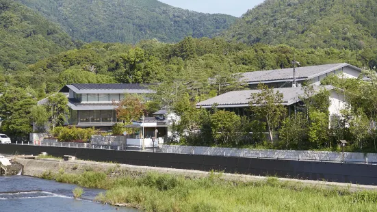 MUNI KYOTO RETREAT by Onko Chishin