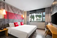 Ibis Hotel Shenzhen Daxin Subway Station Hotels in Shenzhen