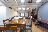 Shell Hotel（Zhangjiajie Tianmenshan Cableway Dayong Ancient City Branch） - Gaming und E-Sport