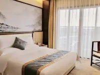貴陽機場翼滙國際航空酒店（紅飄帶店） 鄰近多彩貴州城極地海洋世界的酒店