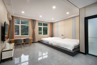 LiZiKe Hotels near Sun Yongqin General Former Residence