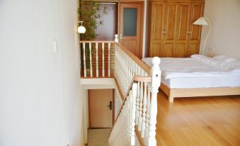 Qijiangban B&B (Huangnipound Subway Station Bauhinia Square)