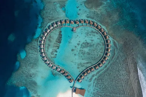 Radisson Blu Resort Maldives - 50 % off roundtrip seaplane transfer for 3 nights & above - Pools