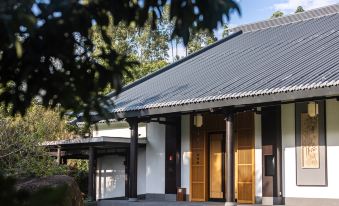 Yushuigu Hot Spring Hotel