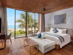 Wyndham Hoi An Royal Beachfront Resort & Villas