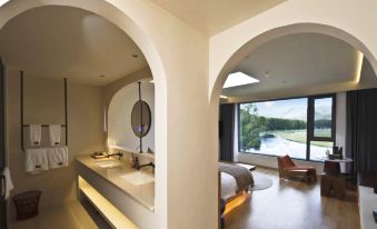 Miyunye Luxury Private Tang Homestay (Kangding Branch)