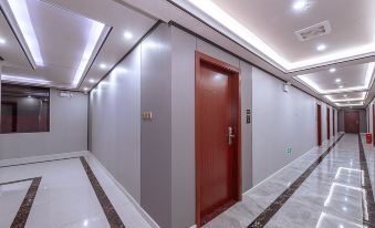 Nanning Yi Business Hotel (Jiuquwan Hot Spring Resort)