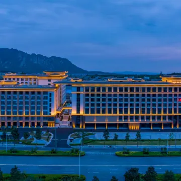 Dengfeng Zhongzhou Intermega Shaolin Hotel