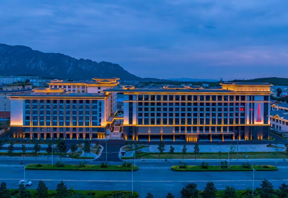 덩펑 중저우 인터내셔널 소림 호텔