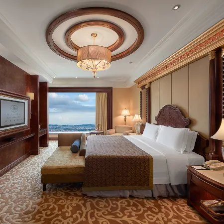 Regal Palace Hotel
