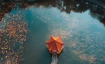 Yitel Premium (Hangzhou West Lake Lakeside Pedestrian Street)