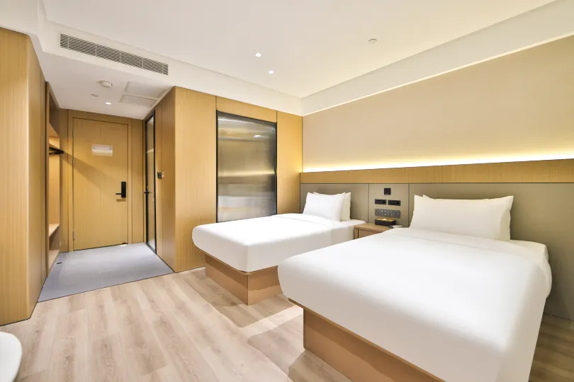 Lion Designer Hotel (Yanji Yanbian University Normal Branch)