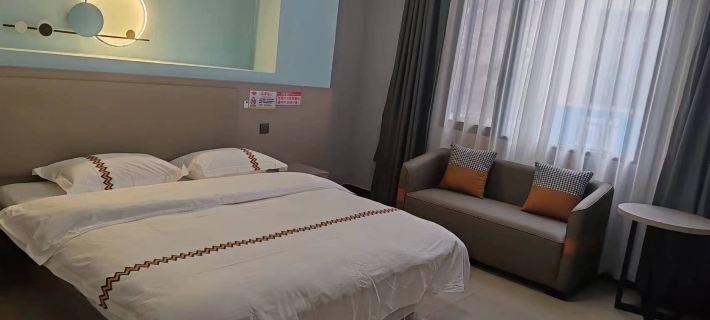 Funing Huayue Theme Hotel Hotels in Funing