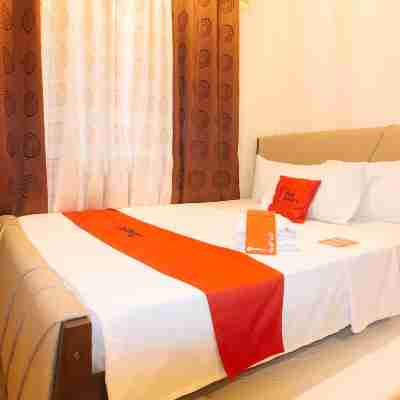 RedDoorz Plus @ Cuarto Verde Staycation Rooms