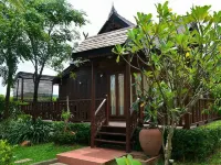Baan Baitan Resort Hotels in Klaeng