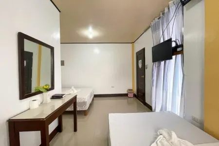 Isla Virginia Pantalan Отели рядом с достопримечательностью «Дингалан Кейв»