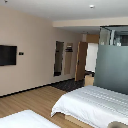 IU Hotel (Yangquan Xinjian Street overpass) Hotel a Yangquan