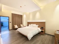 Longhu Hot Spring Resort Hotels in Luhe