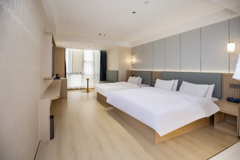 Moya Platinum Hotel -PresidentialtPalacelPontoontoon subway station)
