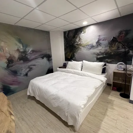ARTHOME HOTEL Отели рядом с достопримечательностью «Станция метро Zuoying»