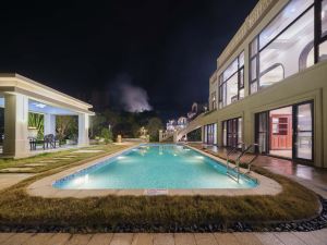 Huizhou Longmen Nankunshan R&F Health Valley Fuyou Hot Spring Villa