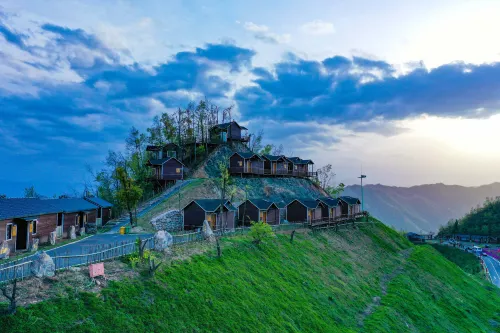 Liuzhuya Jiding Shengxianju