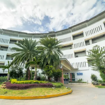 Solea Seaview Resort (Newly Renovated)