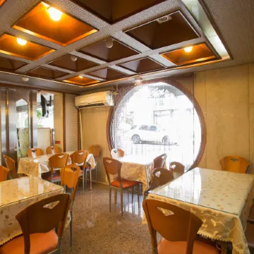 Phoenix Pavilion Hot Spring Hotel Отели рядом с достопримечательностью «Бэйтоу»