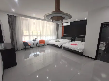 Shapai Homestay (Meihekou Northeast Nightless City Hailong Lake) Отели рядом с достопримечательностью «Meihekoushi Zhangbai Mountain Botanical Garden»