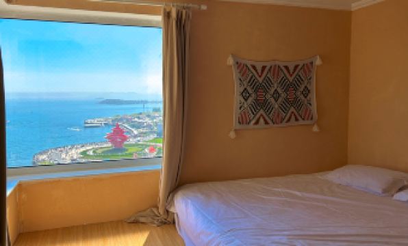 Haibiande Adu Lina Apartment (Qingdao May Fourth Square)