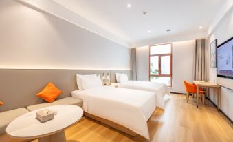 Starway Hotel (Qingyang Huachi Building Materials Market Branch)