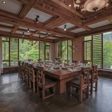 Baizhang Fengqing Villa