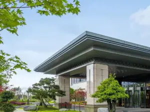 Popular Scenic Hotels in Dianjiang County